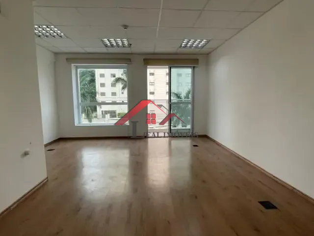 Sala com 31m², para alugar, no bairro Jardim em Santo André