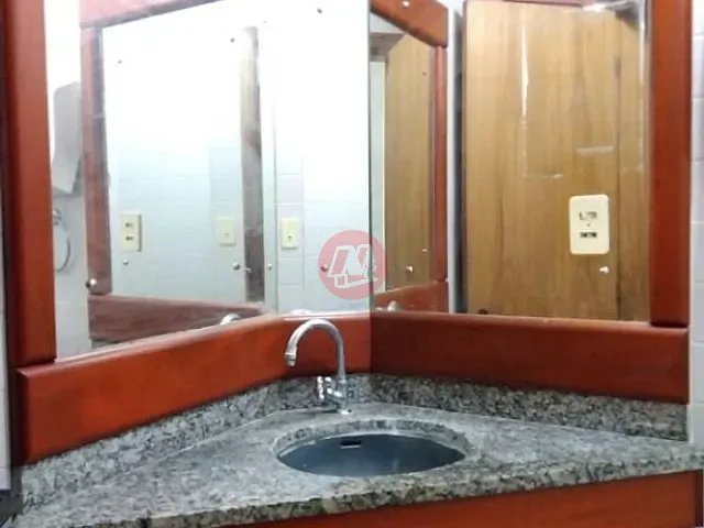 Sala à venda ou para alugar, no bairro Rio Branco em Porto Alegre
