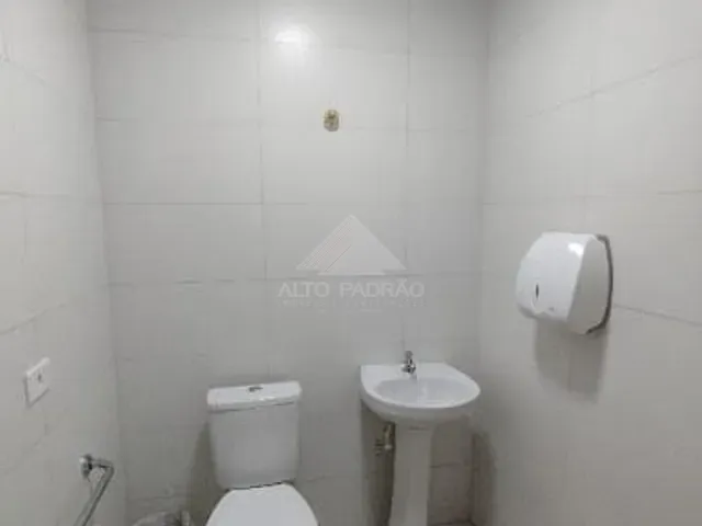 Sala com 17m², para alugar, no bairro Jardim Pilar em Mauá