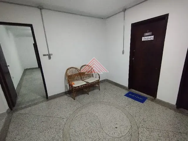 Sala com 17m², para alugar, no bairro Jardim Pilar em Mauá