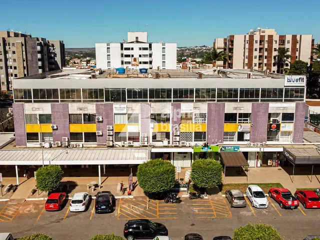 Sala à venda, no bairro Guará II em Brasília