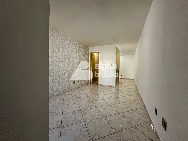 Sala à venda, no bairro Guará II em Brasília