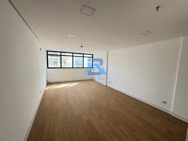 Sala à venda ou para alugar, no bairro Vila Brasileira em Itatiba