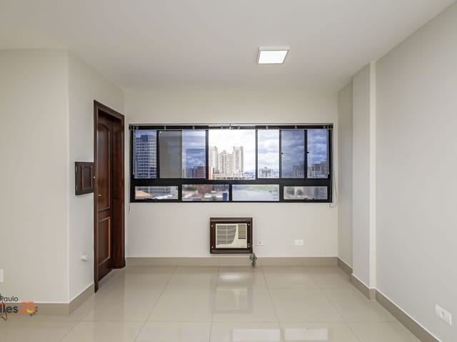 Sala para alugar, no bairro Portão em Curitiba