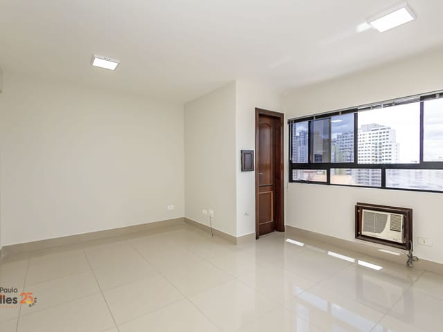 Sala para alugar, no bairro Portão em Curitiba