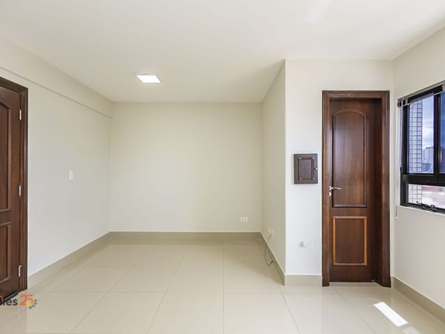 Sala para alugar, no bairro Portão em Curitiba