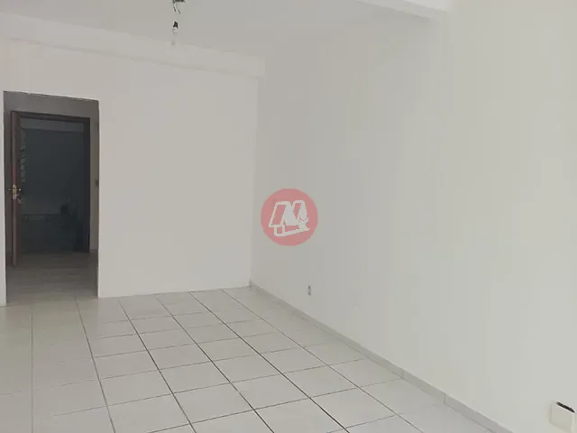 Sala com 40m², para alugar, no bairro Auxiliadora em Porto Alegre