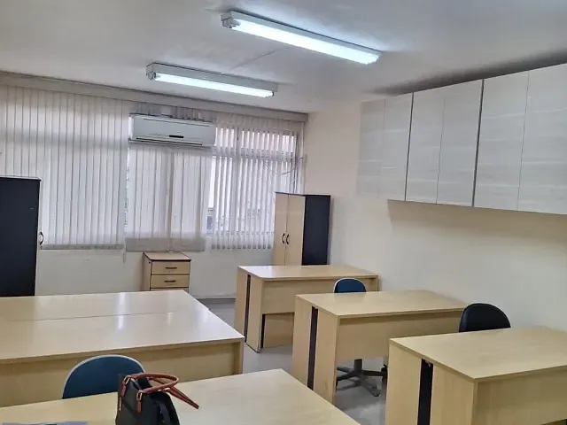 Sala à venda ou para alugar, no bairro Centro em São Caetano do Sul