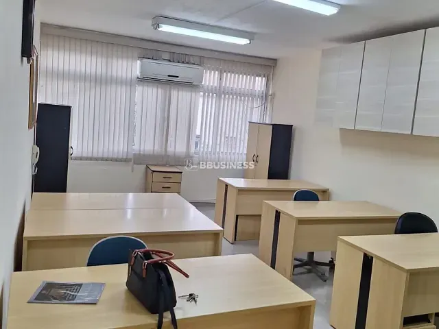 Sala à venda ou para alugar, no bairro Centro em São Caetano do Sul