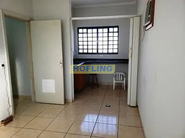 Sala para alugar, no bairro Saúde em Rio Claro
