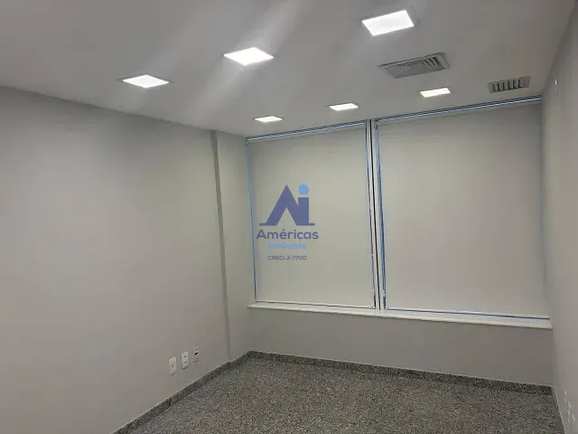 Sala com 22m², para alugar, no bairro Recreio dos Bandeirantes em Rio de Janeiro