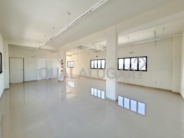 Sala para alugar, no bairro Dehon em Tubarão