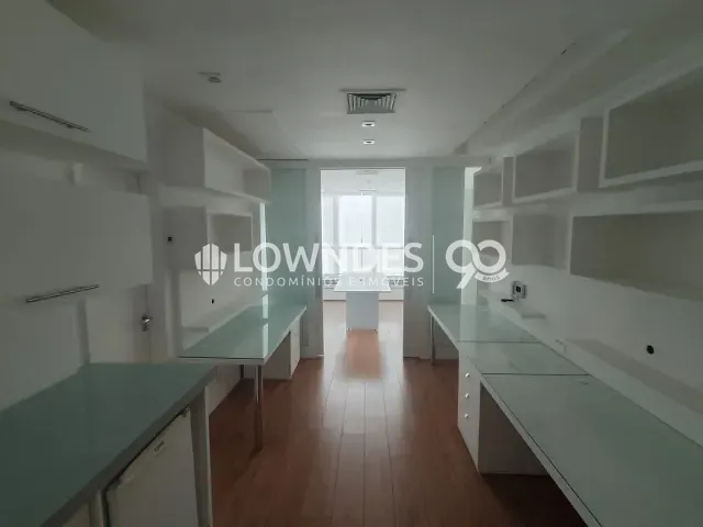 Sala 1 quarto e 1 banheiro, para alugar, no bairro Ipanema em Rio de Janeiro