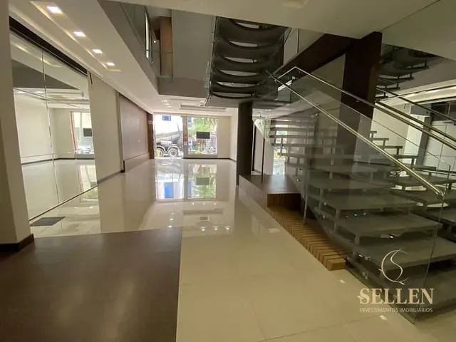 Sala com 300m², para alugar, no bairro Centro em Balneário Camboriú