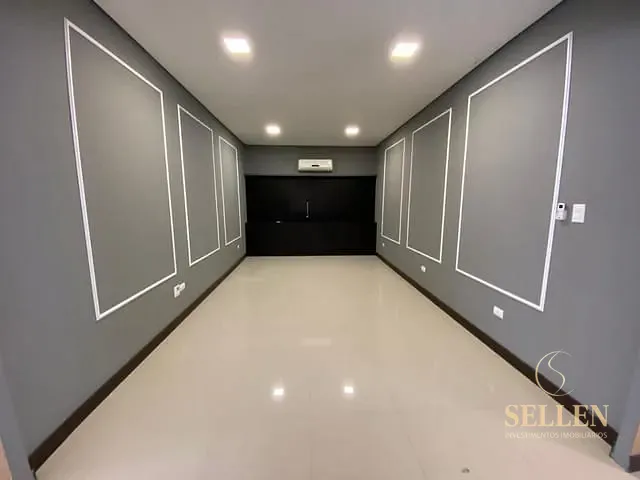 Sala com 300m², para alugar, no bairro Centro em Balneário Camboriú