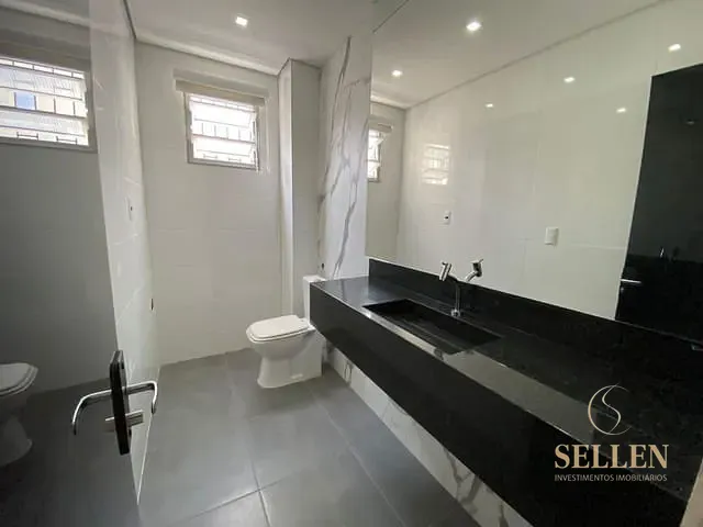 Sala com 300m², para alugar, no bairro Centro em Balneário Camboriú
