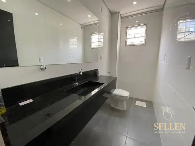 Sala com 300m², para alugar, no bairro Centro em Balneário Camboriú