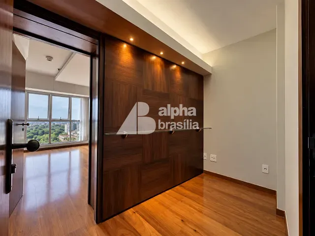 Sala à venda, no bairro Asa Sul em Brasília