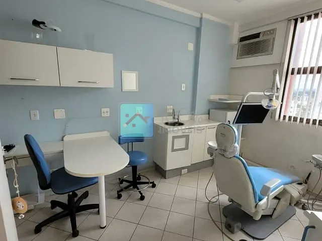 Sala com 28m², à venda, no bairro Jardim Sao Dimas em São José dos Campos