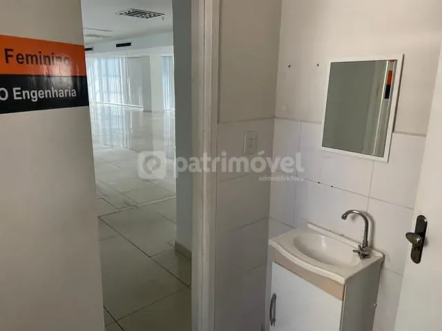Sala com 254m², para alugar, no bairro Centro em Rio de Janeiro