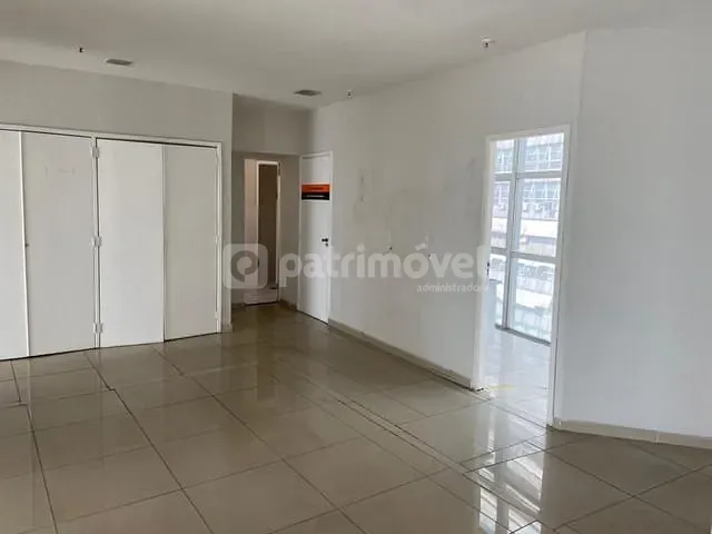 Sala com 254m², para alugar, no bairro Centro em Rio de Janeiro
