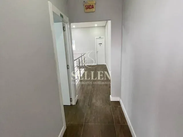 Sala com 200m², para alugar, no bairro Centro em Balneário Camboriú