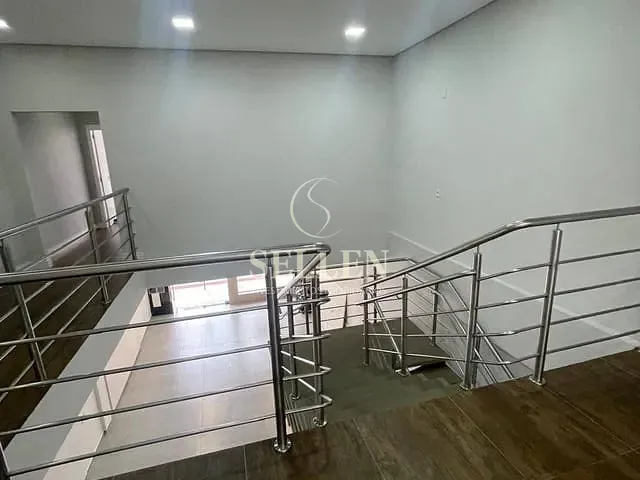 Sala com 200m², para alugar, no bairro Centro em Balneário Camboriú