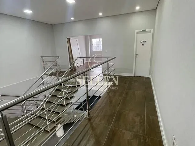 Sala com 200m², para alugar, no bairro Centro em Balneário Camboriú