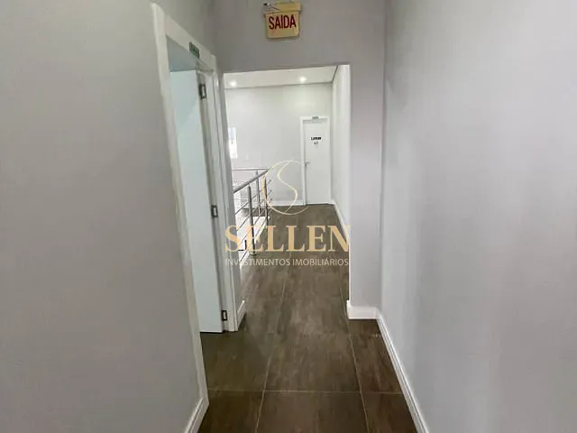 Sala com 200m², para alugar, no bairro Centro em Balneário Camboriú