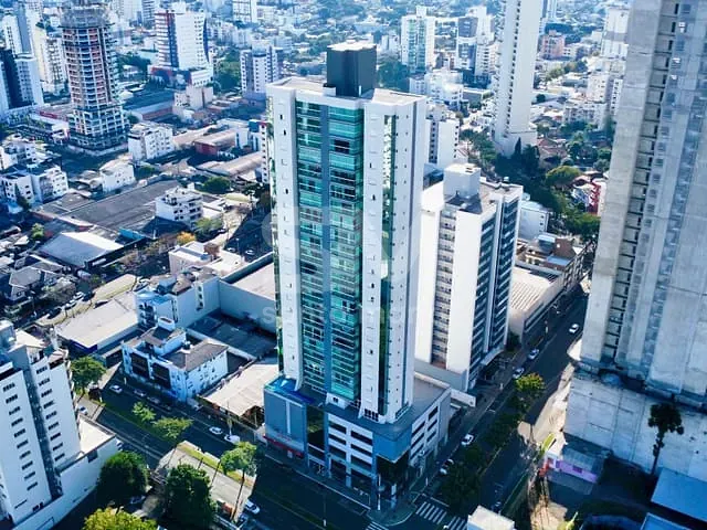 Sala com 250m², para alugar, no bairro Centro em Chapecó