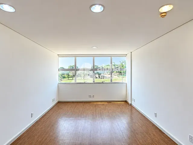 Sala para alugar, no bairro Asa Norte em Brasília