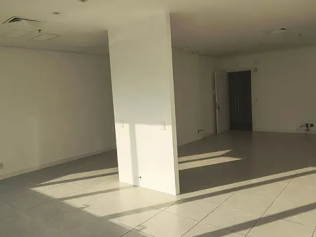 Sala à venda, no bairro Centro em Caxias do Sul