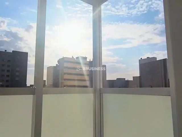 Sala à venda, no bairro Centro em Caxias do Sul