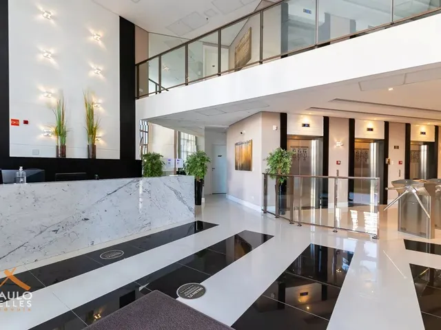 Sala à venda, no bairro Cristo Rei em Curitiba