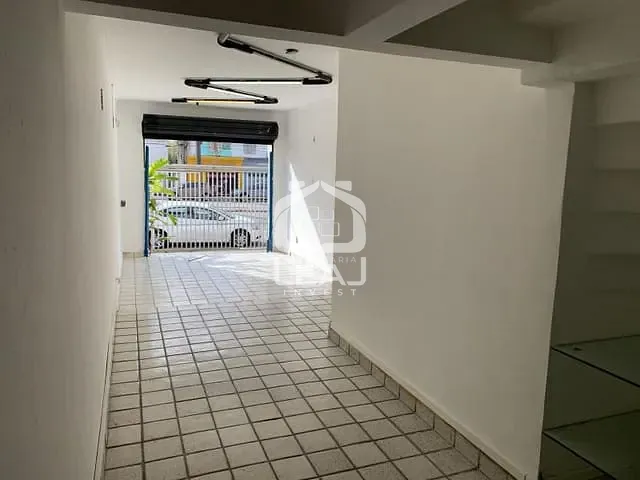 Sala com 200m², para alugar, no bairro Indianópolis em São Paulo