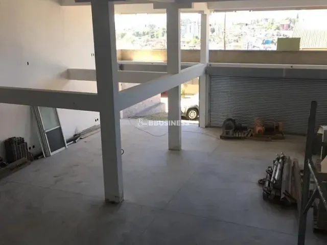 Sala à venda, no bairro Petrópolis em Caxias do Sul