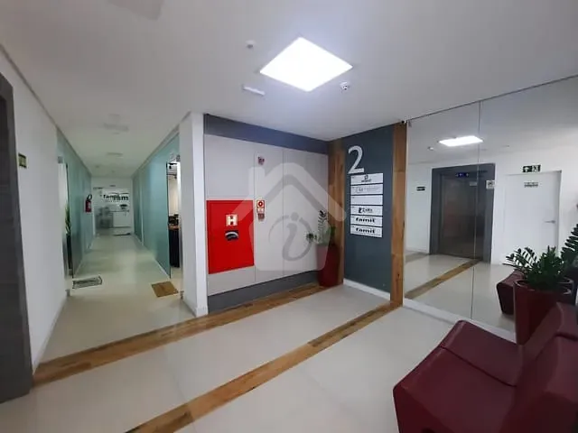 Sala com 15m², para alugar, no bairro Languiru em Teutônia