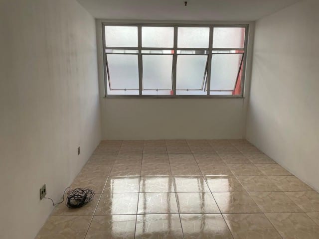 Sala para alugar, no bairro Centro em Petrópolis