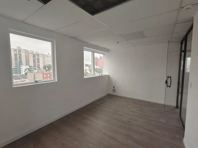 Sala para alugar, no bairro Rudge Ramos em São Bernardo do Campo