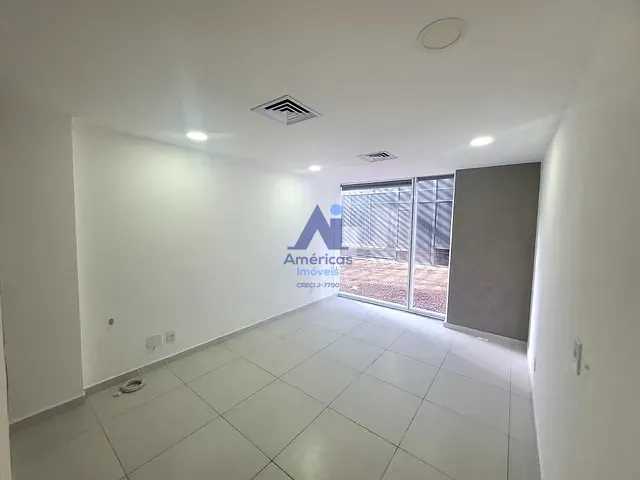 Sala com 23m², à venda, no bairro Recreio dos Bandeirantes em Rio de Janeiro