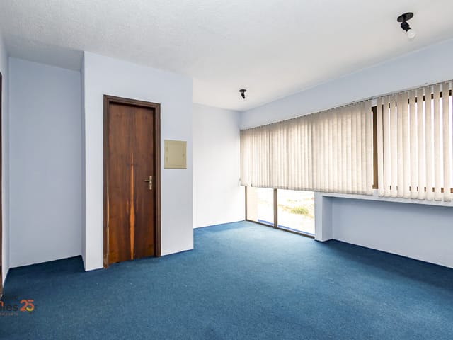 Sala para alugar, no bairro Portão em Curitiba