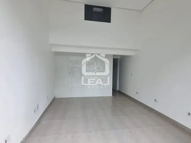 Sala com 30m², para alugar, no bairro Vila das Belezas em São Paulo