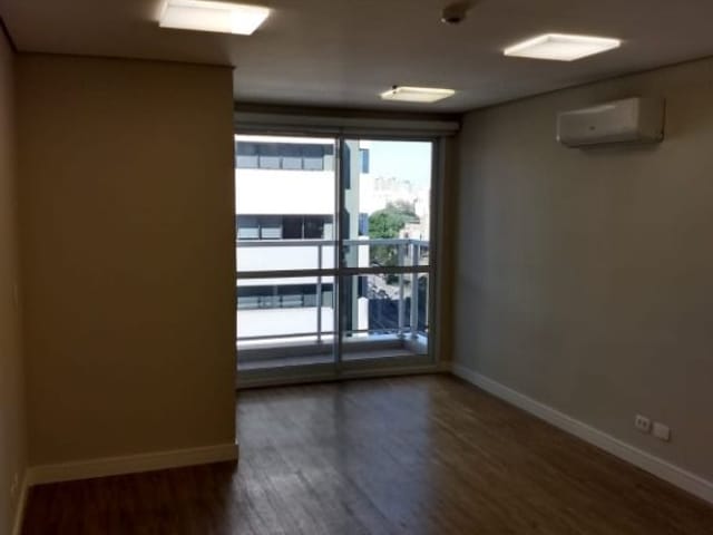 Sala com 25m², à venda, no bairro Aclimação em São Paulo