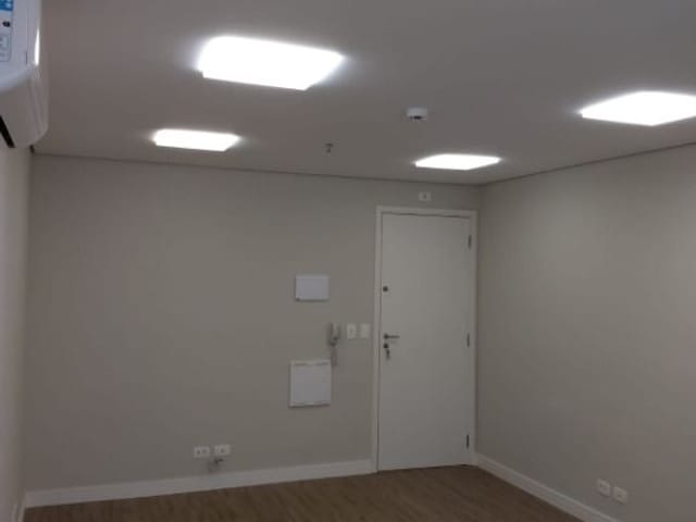 Sala com 25m², à venda, no bairro Aclimação em São Paulo