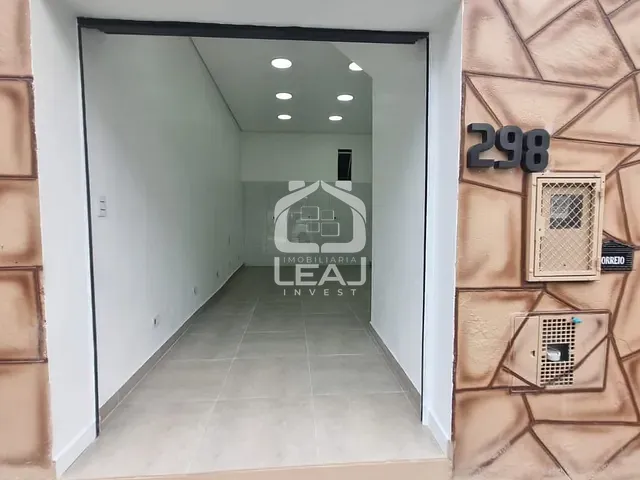 Sala com 21m², para alugar, no bairro Vila das Belezas em São Paulo