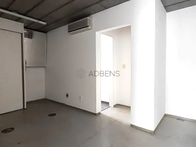 Sala para alugar, no bairro Moema em São Paulo