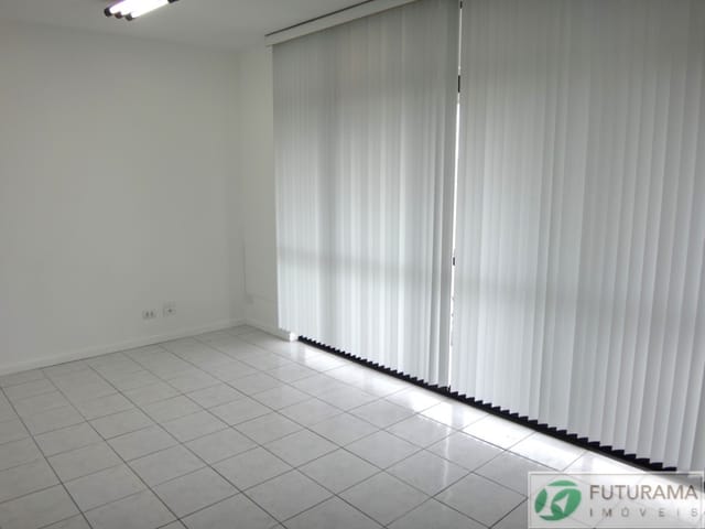 Sala para alugar, no bairro CENTRO CIVICO em Curitiba