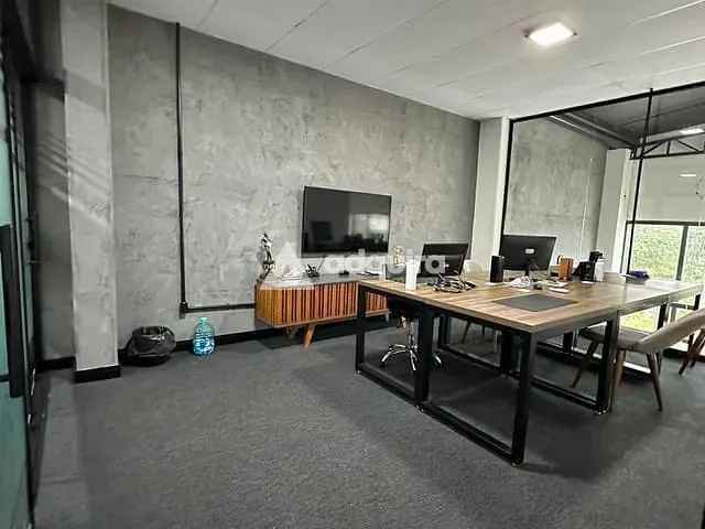 Sala com 300m², à venda, no bairro Centro em Ponta Grossa