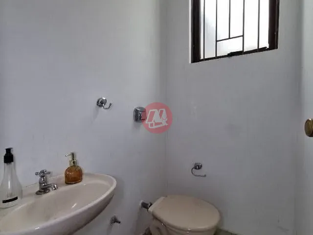Sala com 30m², para alugar, no bairro Auxiliadora em Porto Alegre