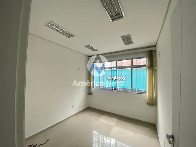 Sala com 80m², para alugar, no bairro Santo Antônio em São Caetano do Sul